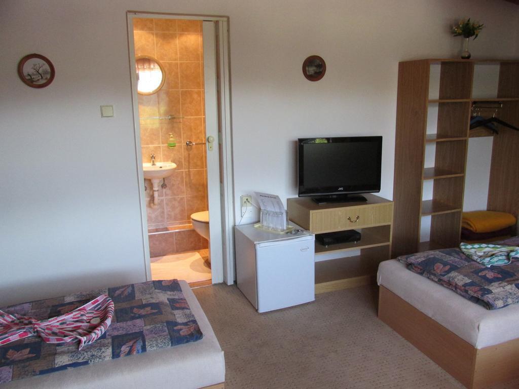 Pension U Vlasku Karlsbad Zimmer foto