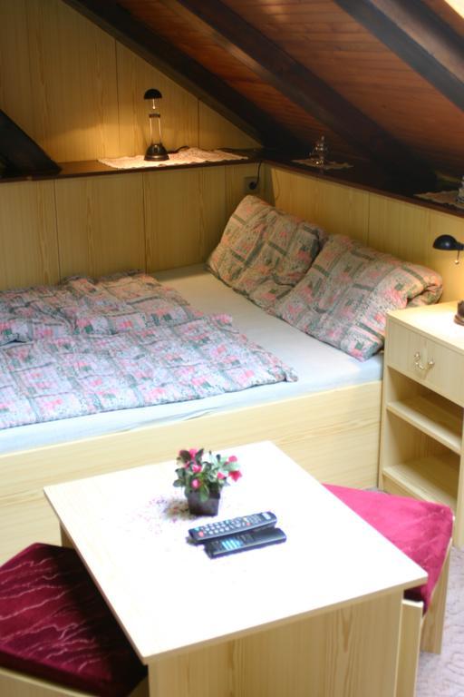 Pension U Vlasku Karlsbad Zimmer foto